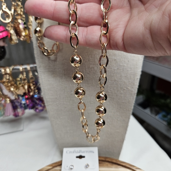 Fashion Jewelry 3 Piece Lot Set 2 Pairs of Cubic Zirconia Earrings 1 Necklace - Picture 2 of 7